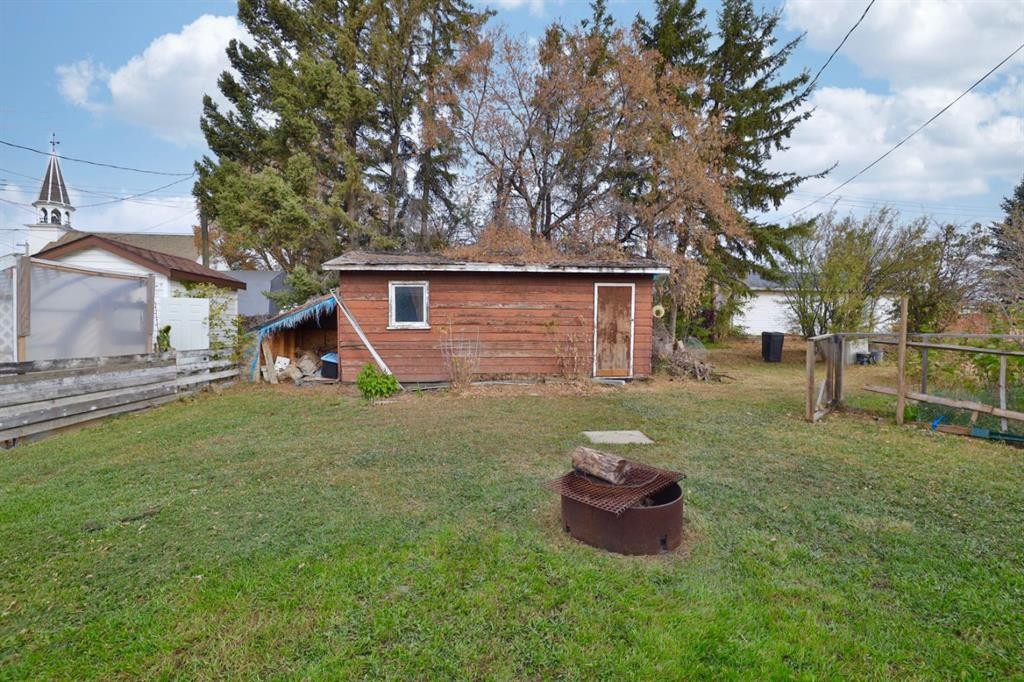 126 Alberta Street, New Norway, AB - Outdoor