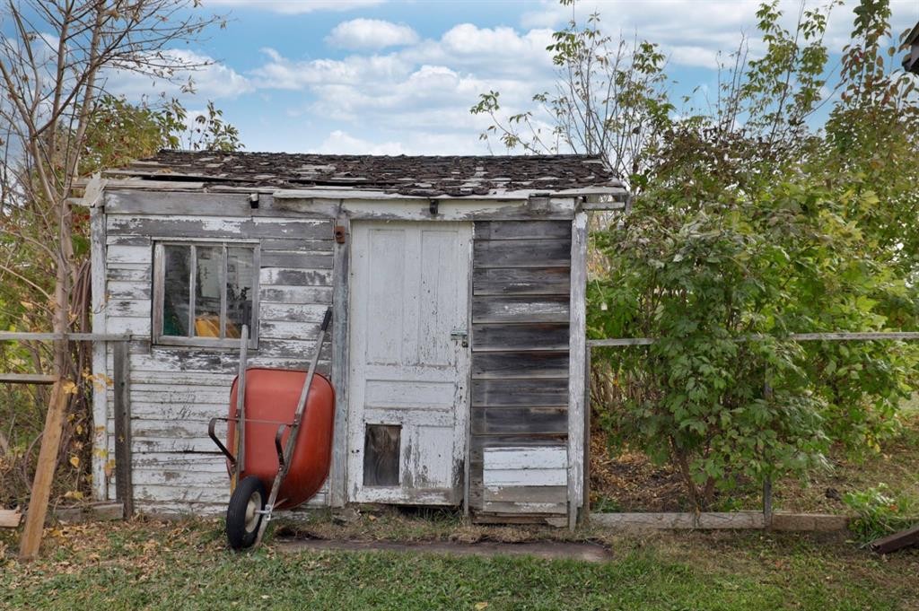 126 Alberta Street, New Norway, AB - Outdoor