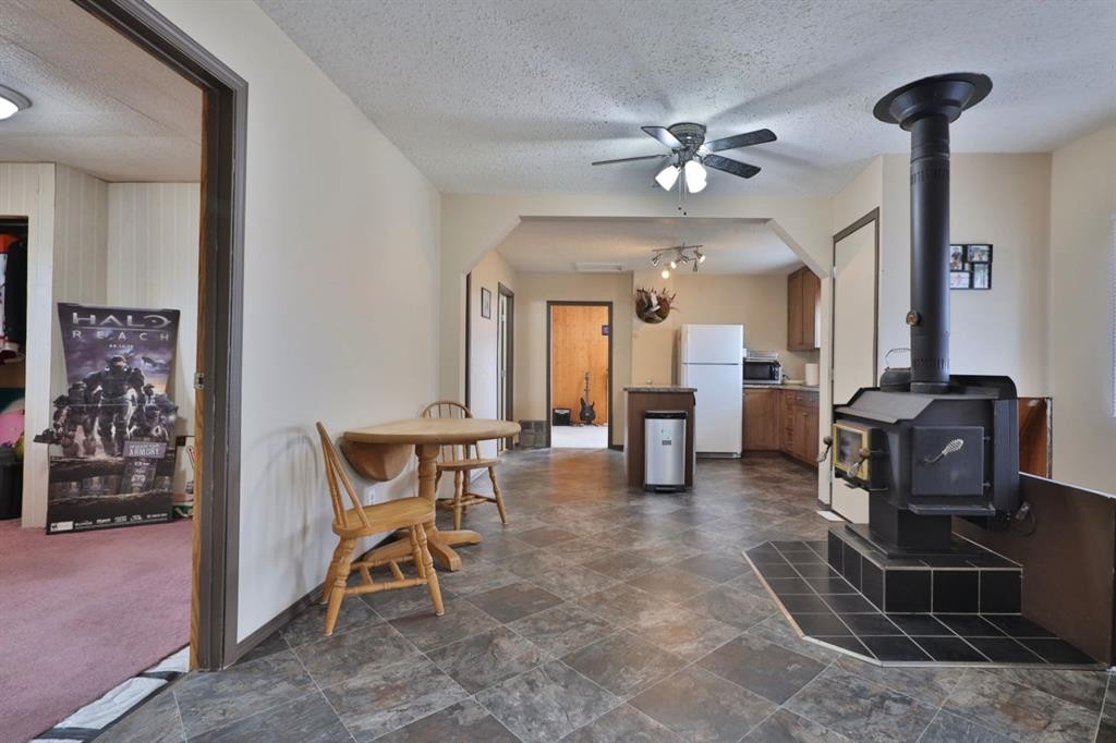 126 Alberta Street, New Norway, AB - Indoor