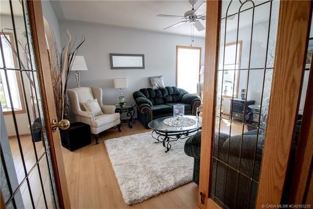 49210 B Range Road 162, Holden, AB - Indoor Photo Showing Living Room