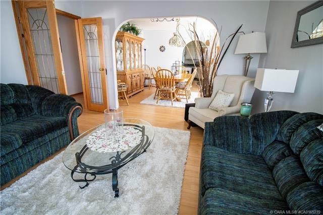49210 B Range Road 162, Holden, AB - Indoor Photo Showing Living Room