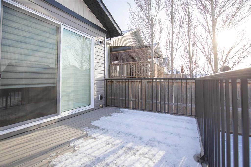151 Cedar Square, Blackfalds, AB - Outdoor With Exterior