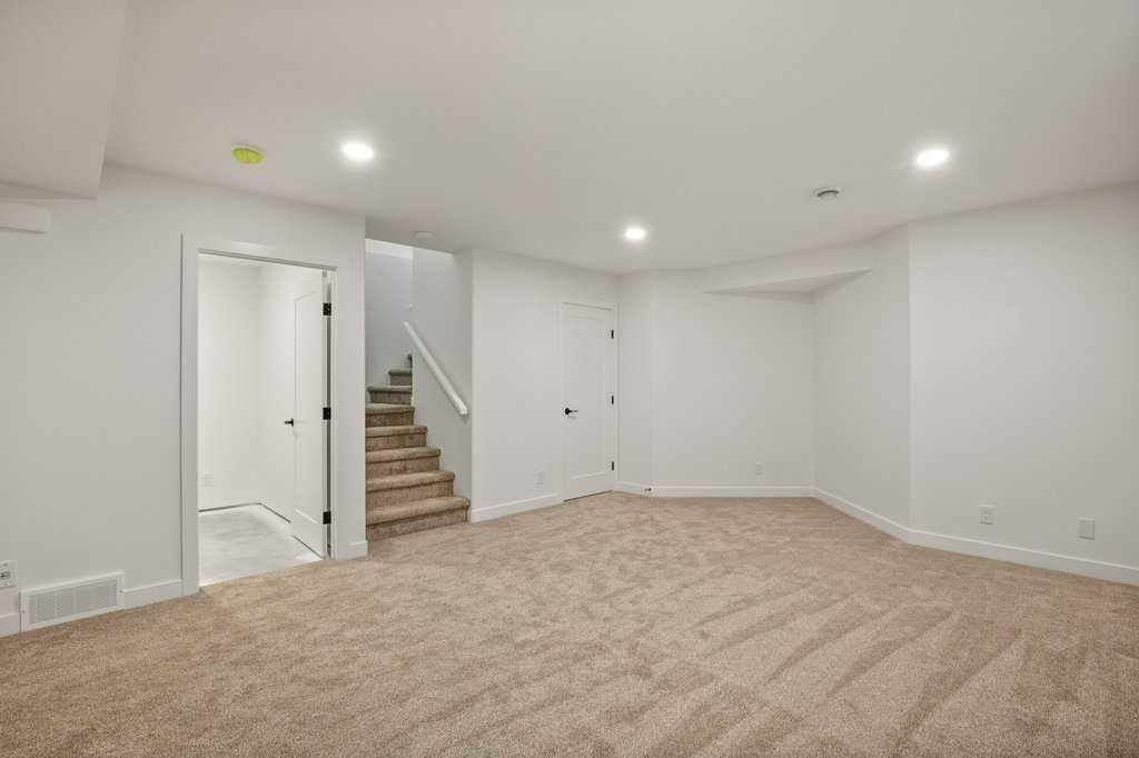 116 Gray Close, Sylvan Lake, AB - Indoor