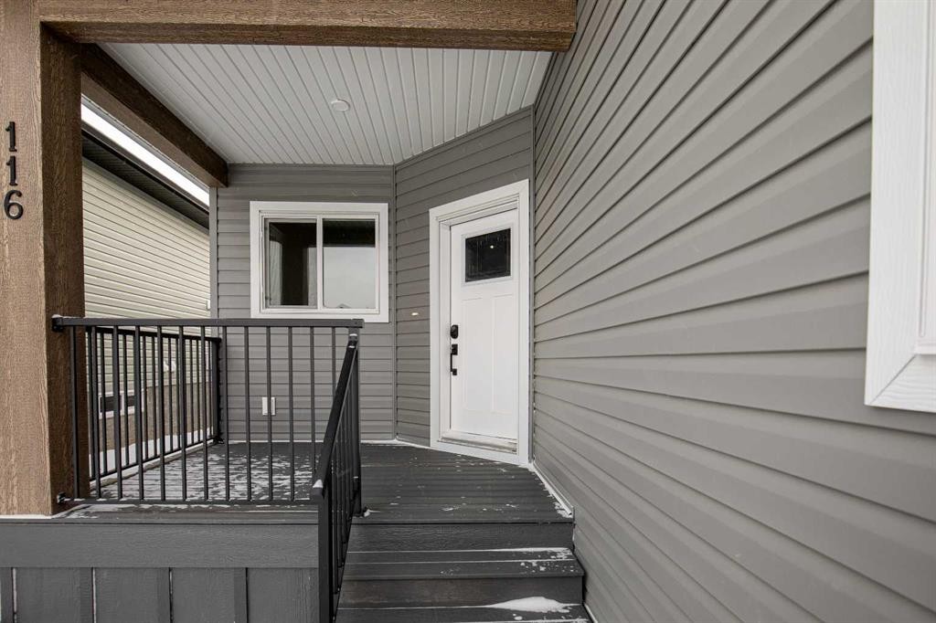 116 Gray Close, Sylvan Lake, AB - Outdoor With Exterior