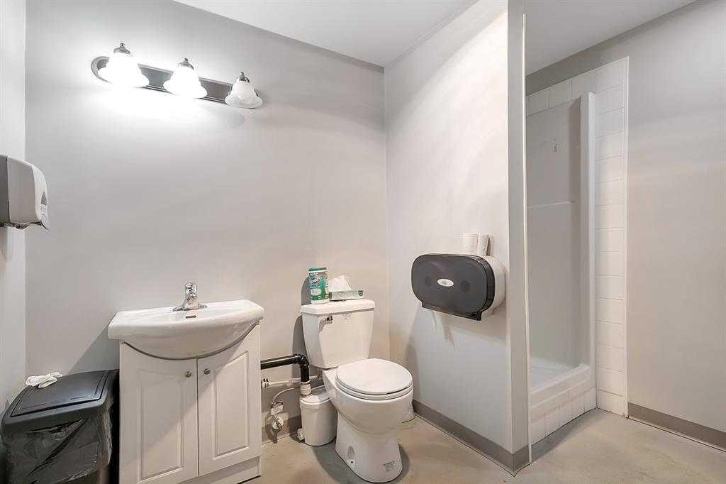 5 Sylvaire Close, Sylvan Lake, AB