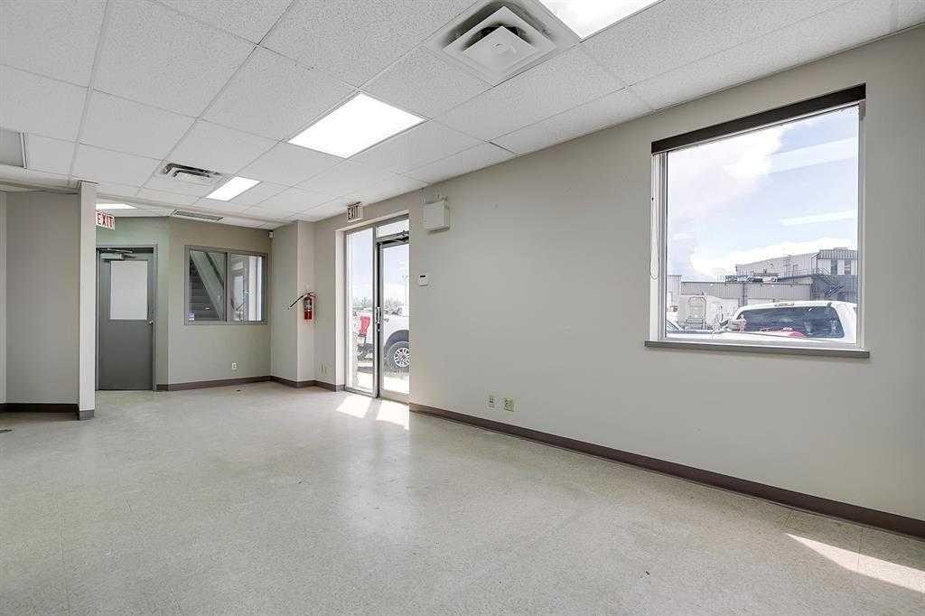 5 Sylvaire Close, Sylvan Lake, AB