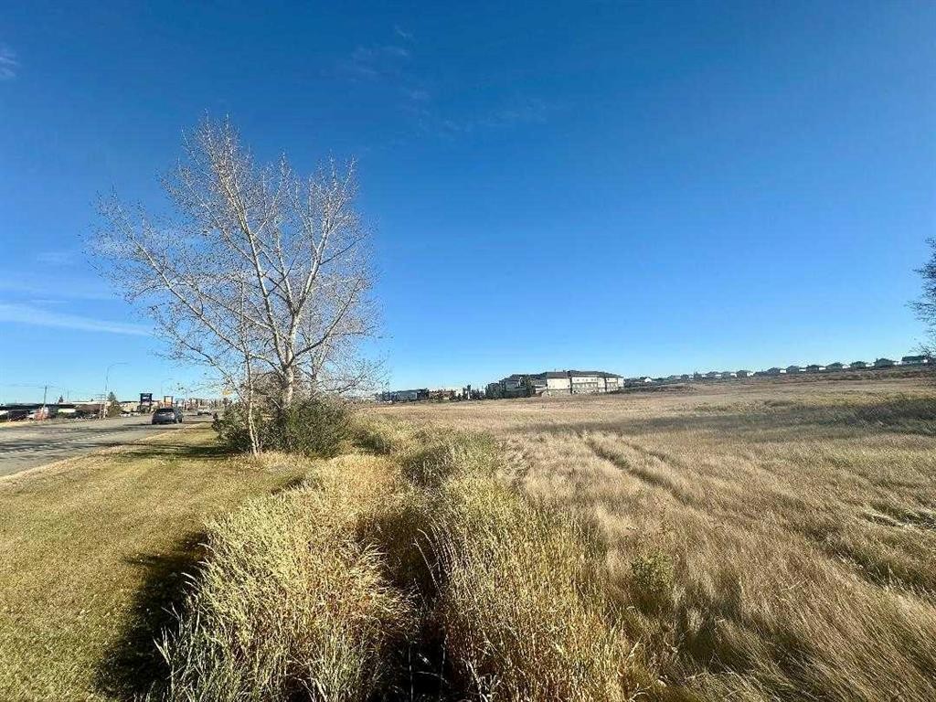 7405 48 Avenue, Camrose, AB