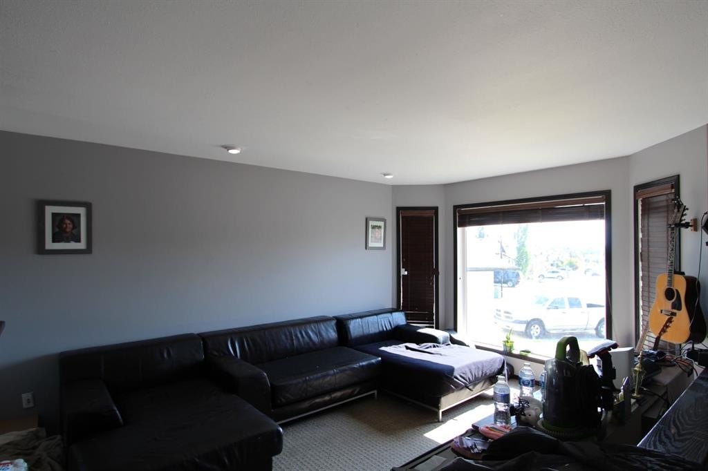 26 Wilkinson Circle, Sylvan Lake, AB - Indoor