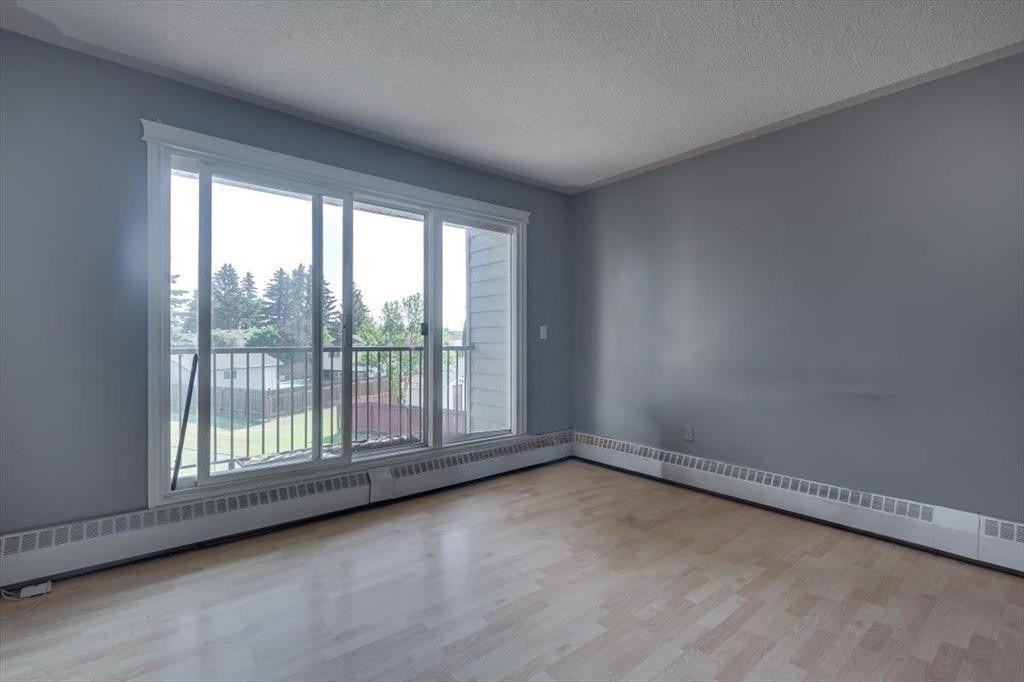 354-103 Hermary Street, Red Deer, AB - Indoor Photo Showing Other Room