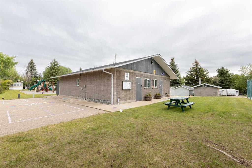 52 Points West Resort, Sylvan Lake, AB