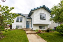 2 Harrigan Street Sylvan Lake, AB T4S 1W6