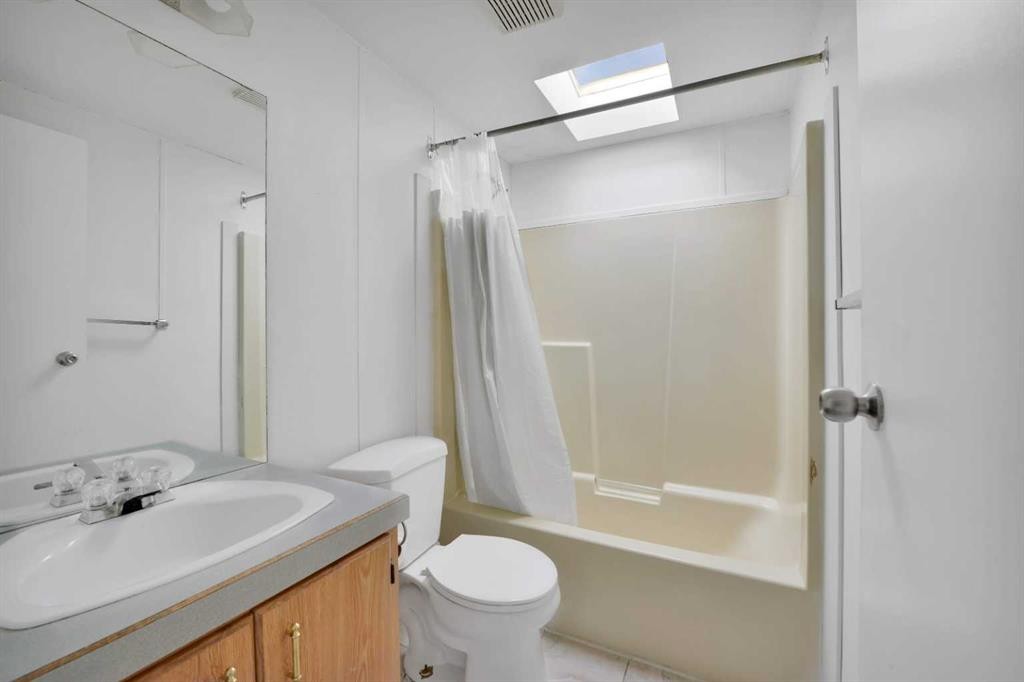 1911 20 Street, Delburne, AB - Indoor Photo Showing Bathroom