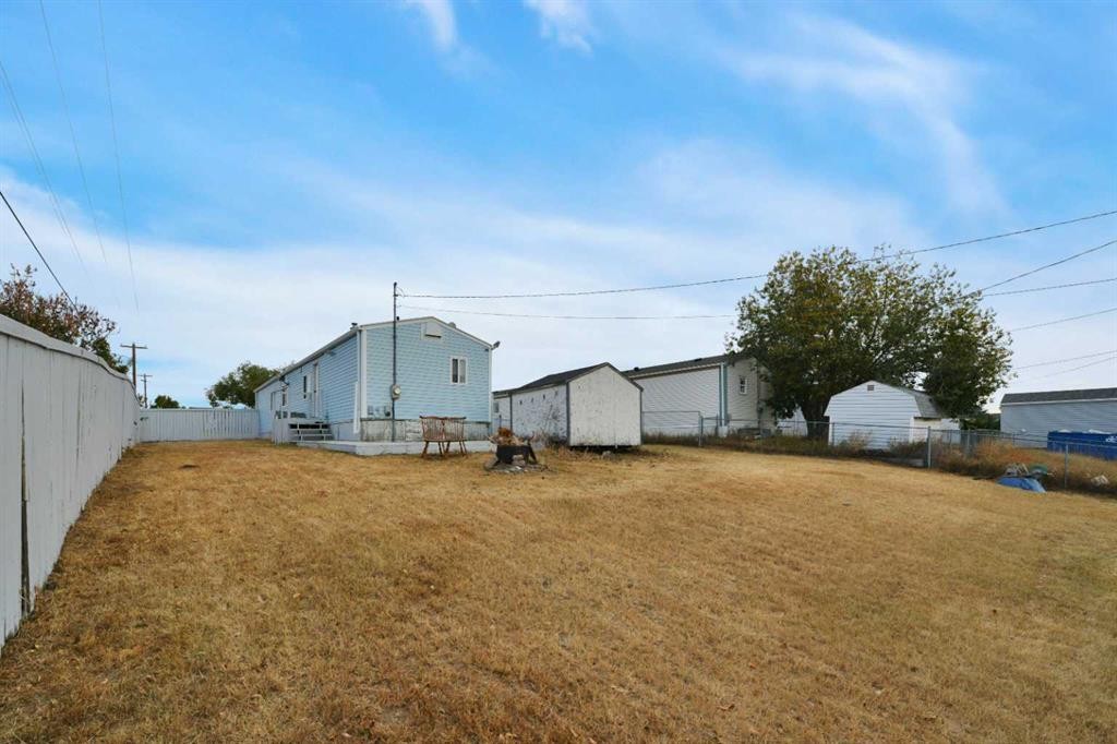1911 20 Street, Delburne, AB - Outdoor