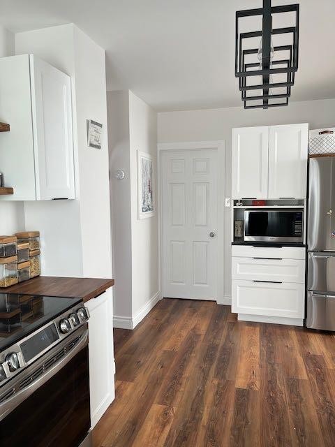 4313 53A Street, Wetaskiwin, AB - Indoor Photo Showing Kitchen