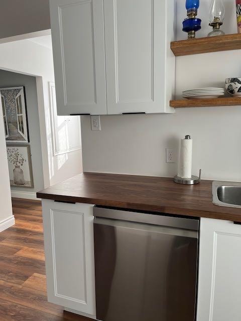 4313 53A Street, Wetaskiwin, AB - Indoor Photo Showing Kitchen