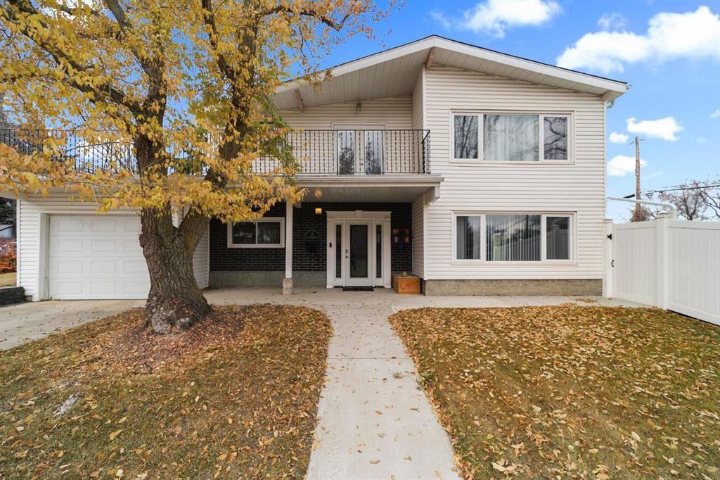 42 Grand Drive, Camrose, AB - Outdoor