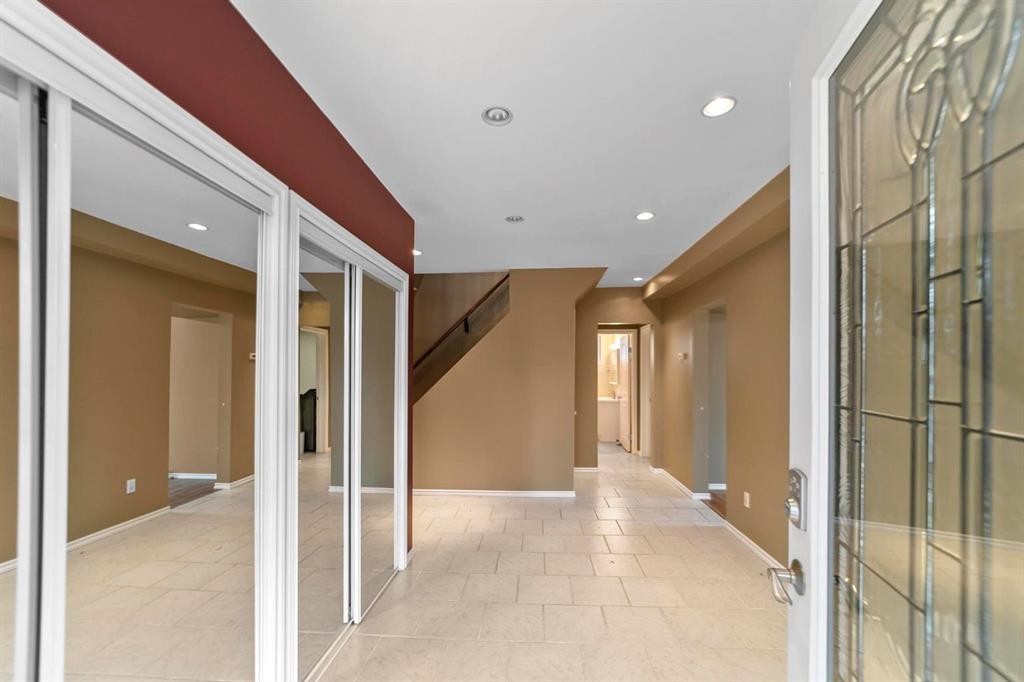 42 Grand Drive, Camrose, AB - Indoor Photo Showing Other Room