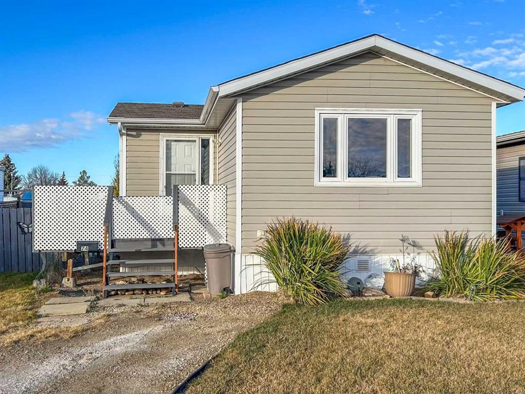 74-4802 54 Avenue, Camrose, AB