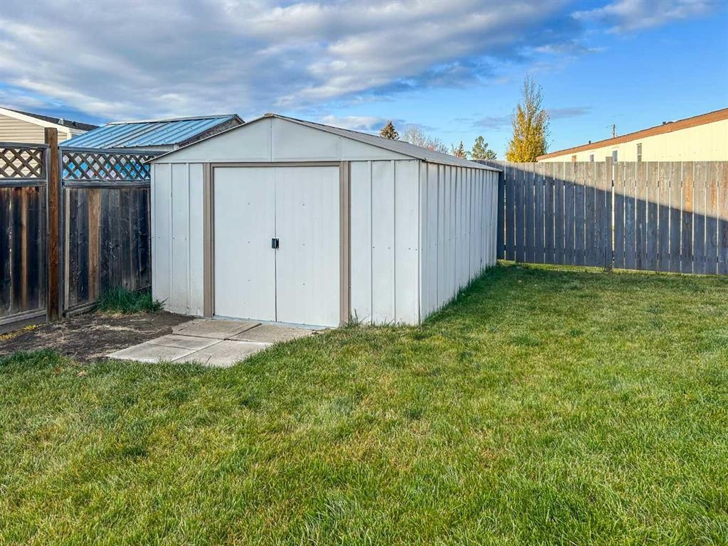 74-4802 54 Avenue, Camrose, AB