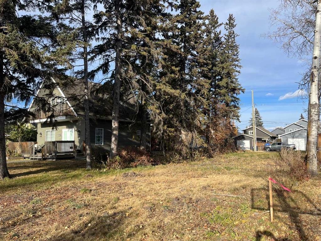 5027 35 Street, Sylvan Lake, AB