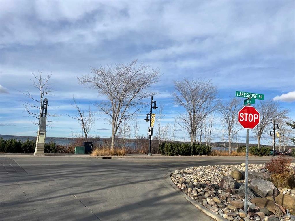 5027 35 Street, Sylvan Lake, AB