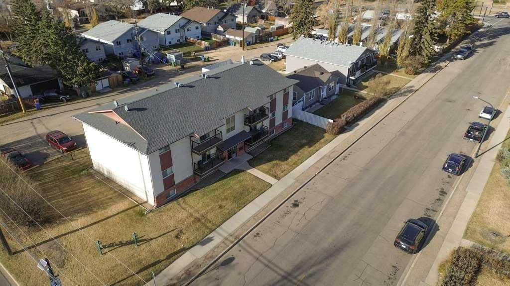 5904 51 Avenue, Red Deer, AB - Outdoor With View