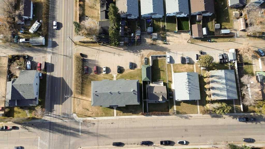 5904 51 Avenue, Red Deer, AB - Outdoor