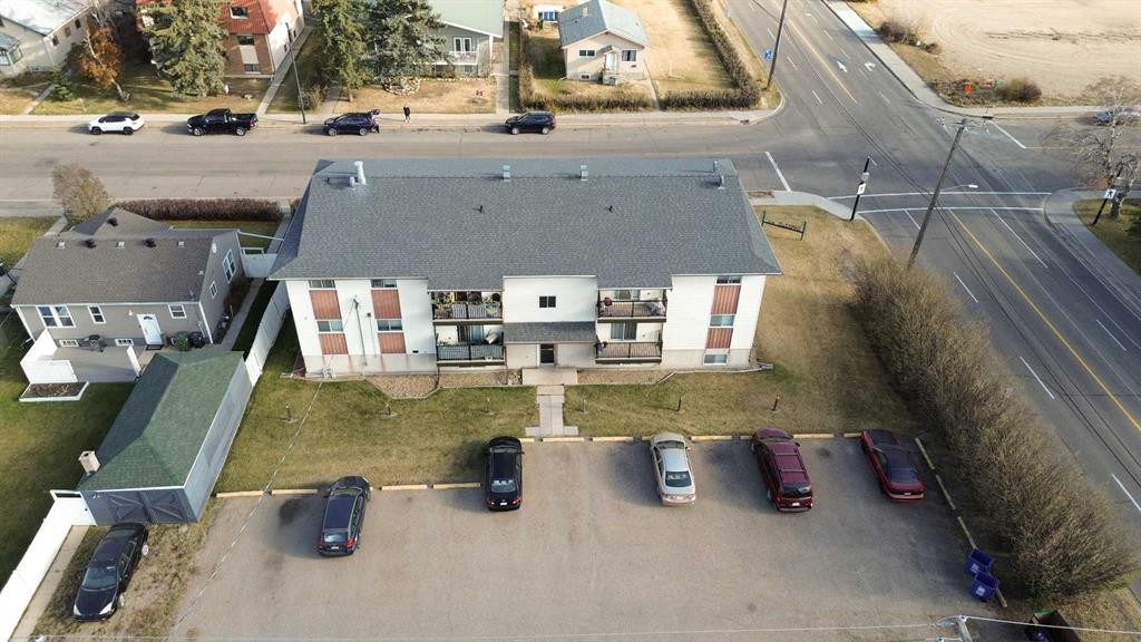 101-304-5904 51 Avenue, Red Deer, AB - Outdoor With View