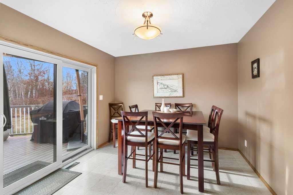 45 Ravenscrag Crescent North, Norglenwold, AB - Indoor Photo Showing Dining Room