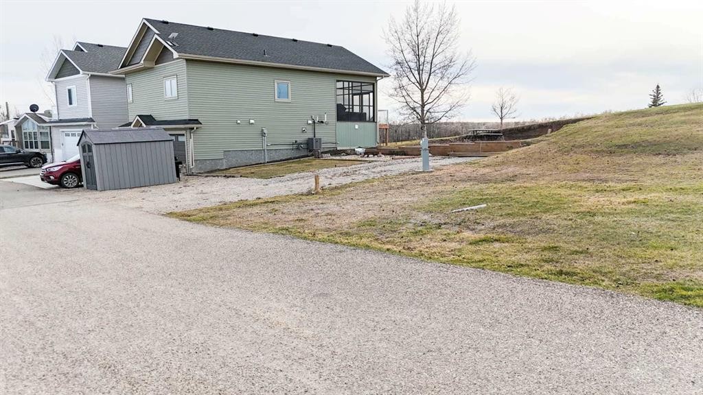 5011-25054 South Pine Lake Road, Rural Red Deer County, AB