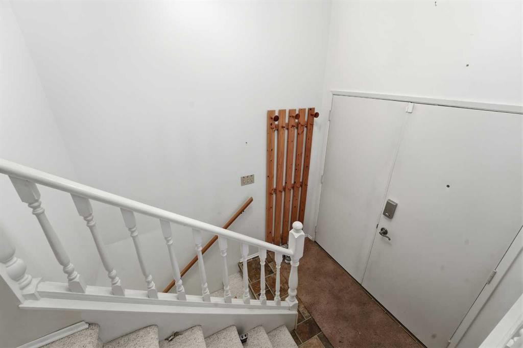 49 Pamely Avenue, Red Deer, AB - Indoor Photo Showing Other Room