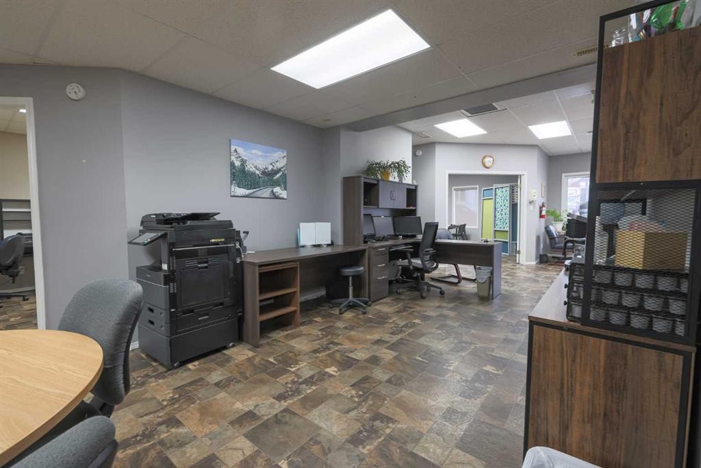 4832 49 Street, Rocky Mountain House, AB