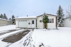 2152 Danielle Drive Red Deer, AB T4R 2Z8