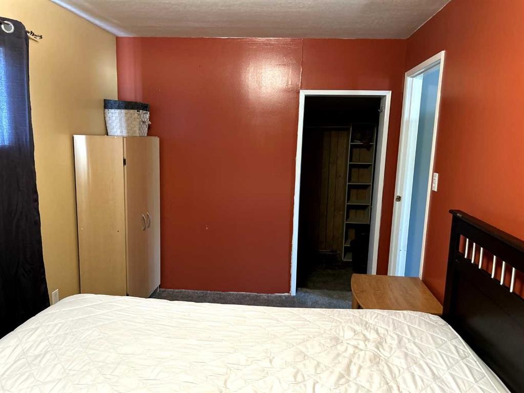 5202 Victoria Avenue, Coronation, AB - Indoor Photo Showing Bedroom