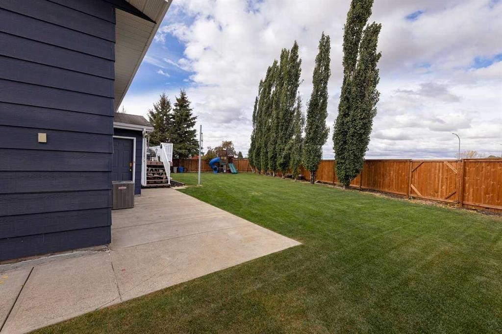 10620 103 Street Close, Fairview, AB - Outdoor
