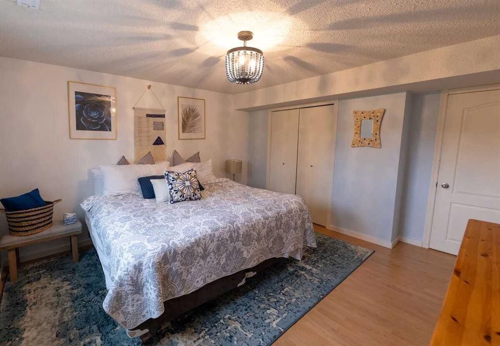 10620 103 Street Close, Fairview, AB - Indoor Photo Showing Bedroom