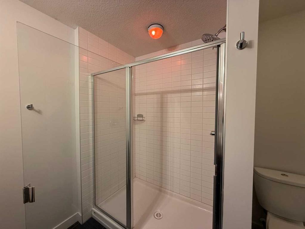 5309-2660 22 Street, Red Deer, AB - Indoor Photo Showing Bathroom