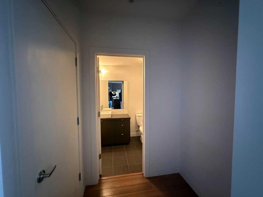 5309-2660 22 Street, Red Deer, AB - Indoor Photo Showing Other Room