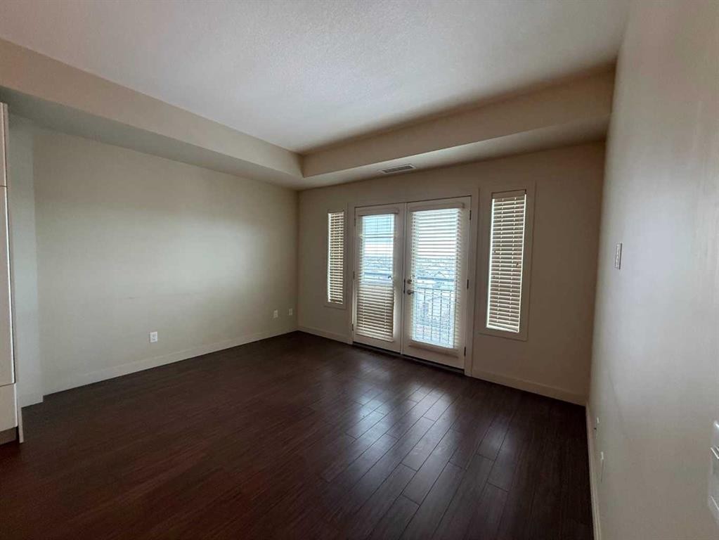 5402-2660 22 Street, Red Deer, AB - Indoor Photo Showing Other Room