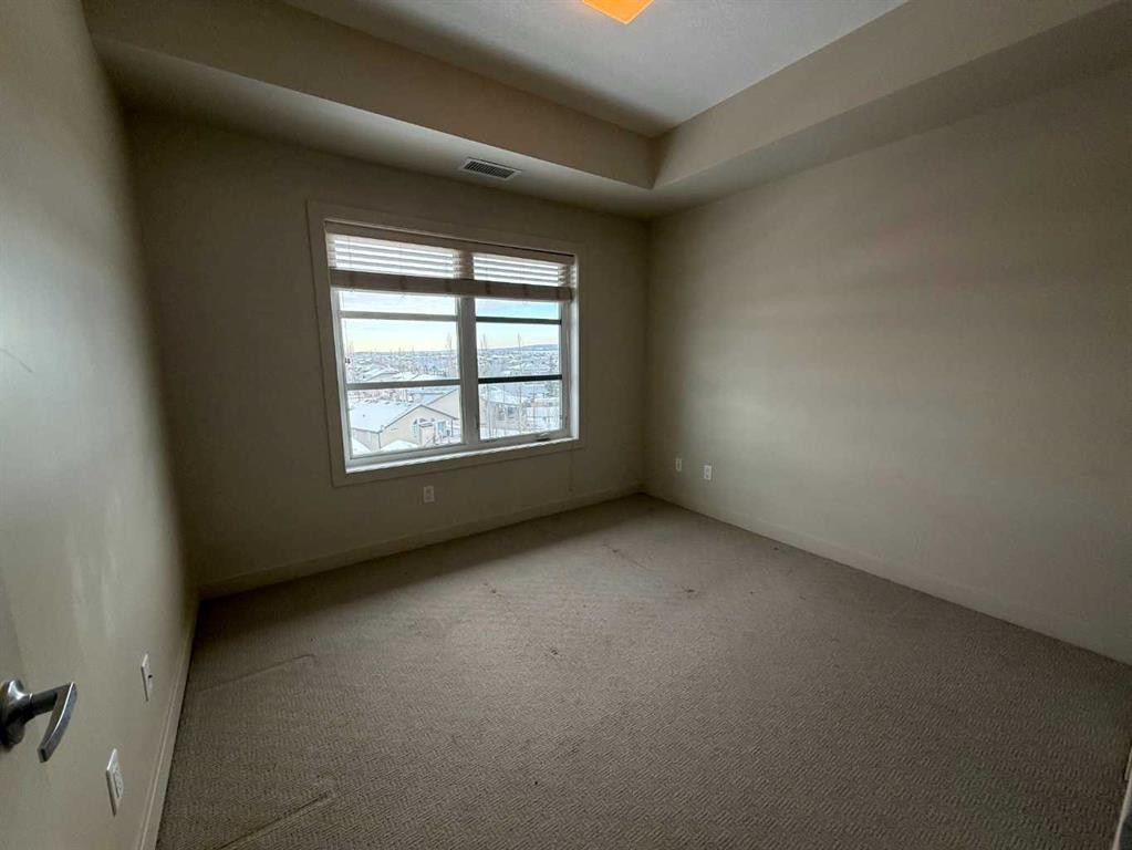 5402-2660 22 Street, Red Deer, AB - Indoor Photo Showing Other Room