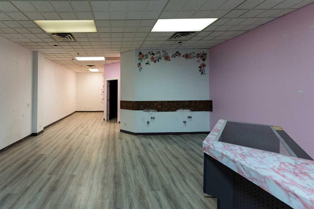 3-4929 50 Street, Red Deer, AB