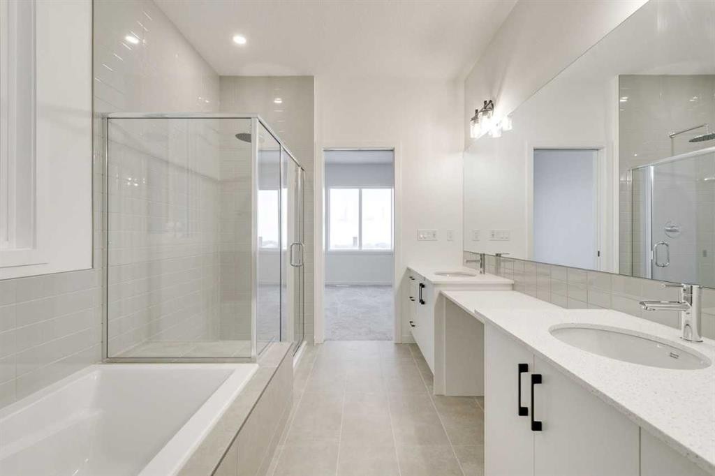 75 Fireside Common, Cochrane, AB - Indoor Photo Showing Bathroom