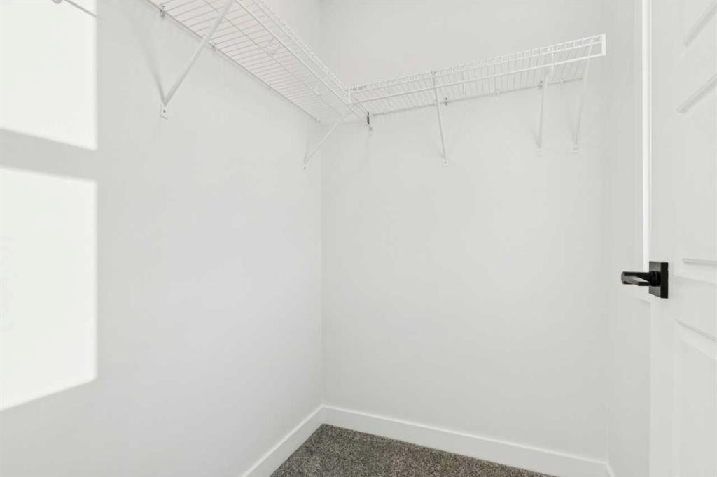199 Langwell Common Se, Airdrie, AB - Indoor