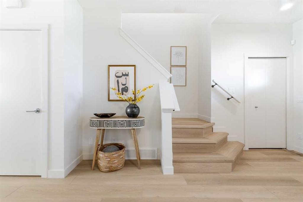 58 Drystone Way Nw, Calgary, AB - Indoor Photo Showing Other Room