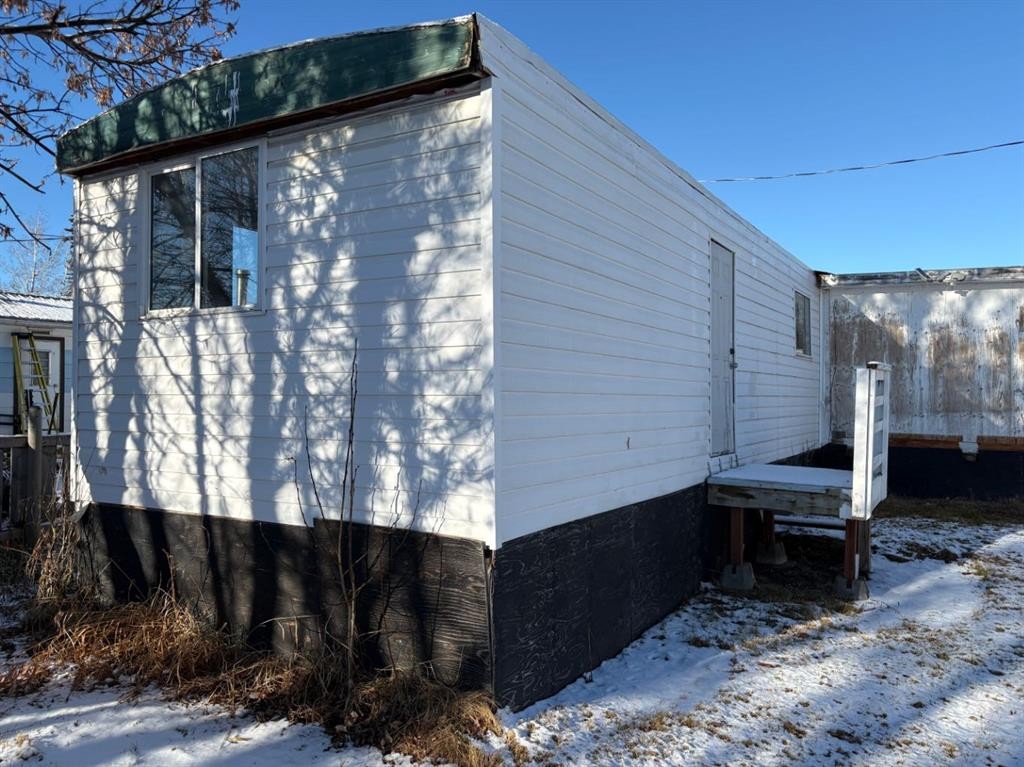 51-5311 60 Street, Rocky Mountain House, AB