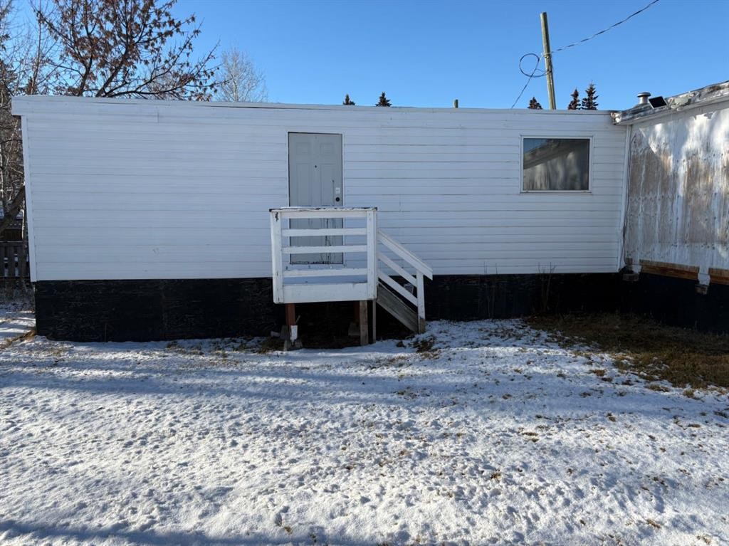 51-5311 60 Street, Rocky Mountain House, AB