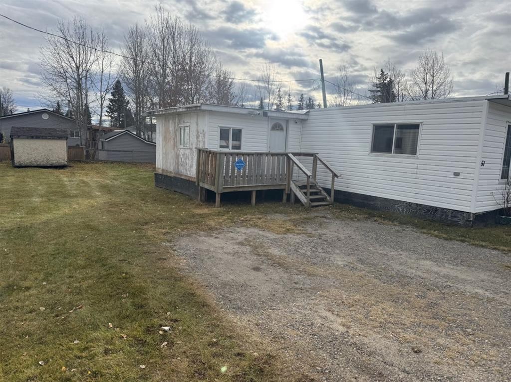 51-5311 60 Street, Rocky Mountain House, AB