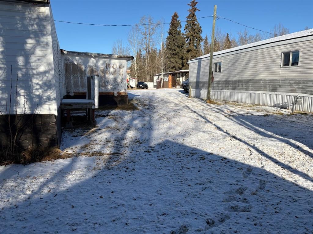 51-5311 60 Street, Rocky Mountain House, AB