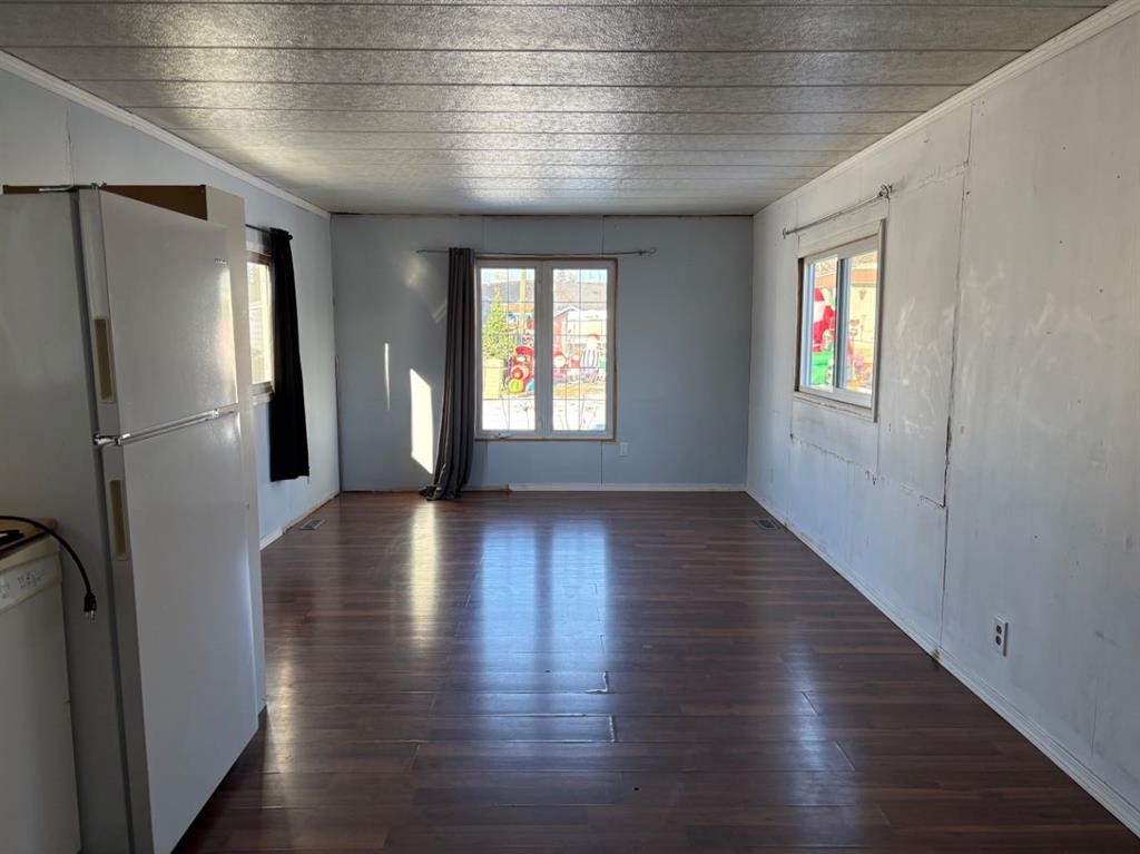 51-5311 60 Street, Rocky Mountain House, AB