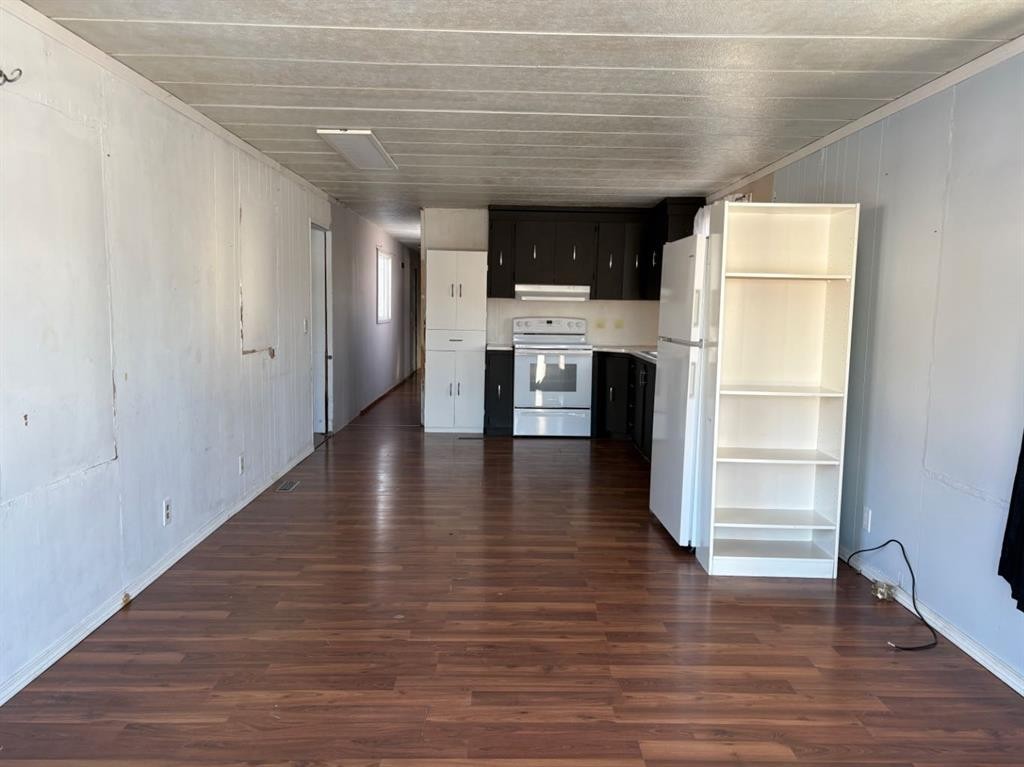 51-5311 60 Street, Rocky Mountain House, AB